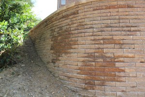 04_retaining_wall.JPG