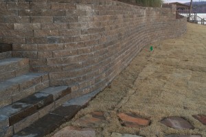 06retaining_wall_lay_lake.JPG